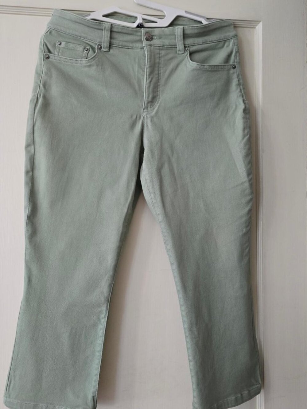 8 CHAPS Madden Capri Jeans Women Sage Green High Rise Skinny Y2K Stretch Denim